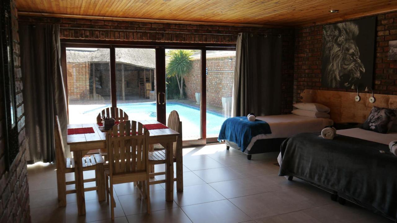 The Bay Inn Port Elizabeth Exterior photo