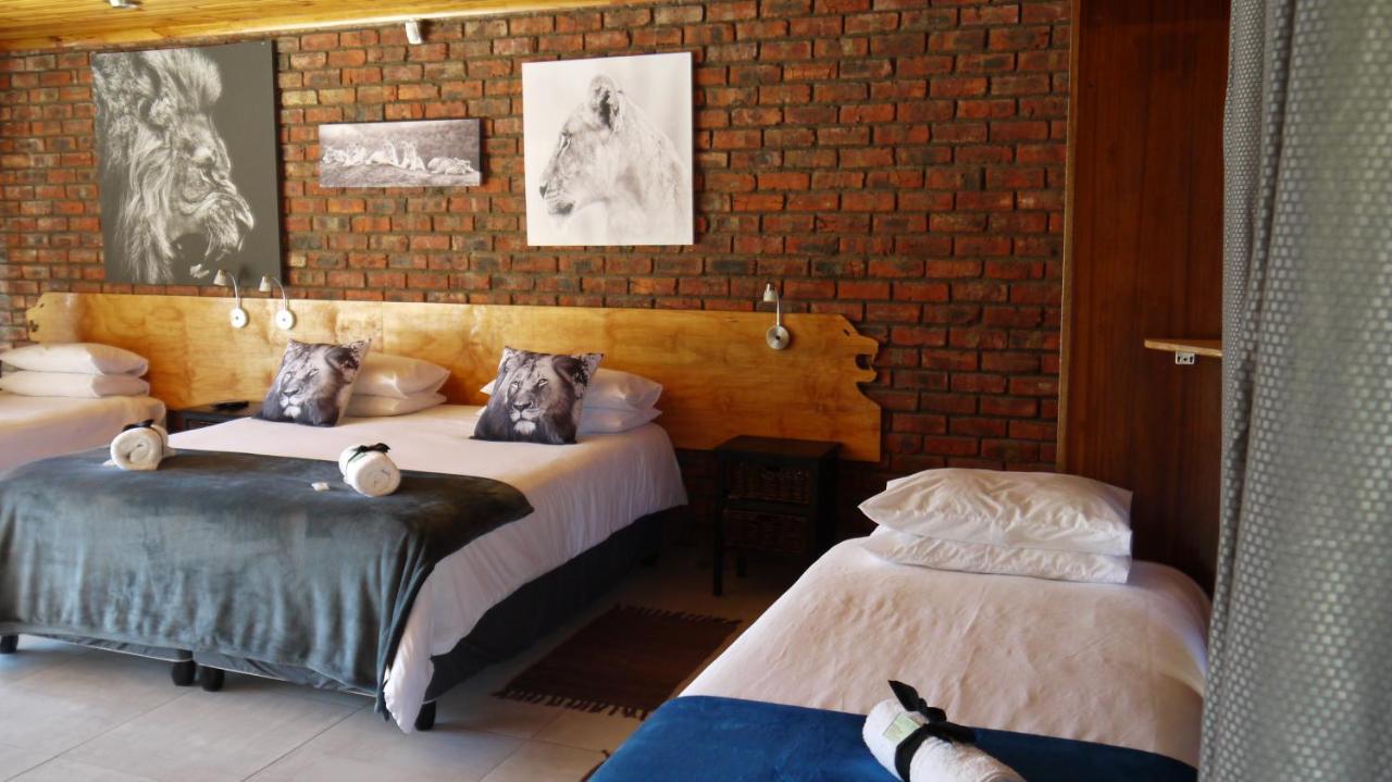The Bay Inn Port Elizabeth Exterior photo